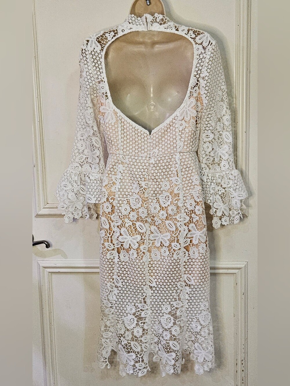 Free People La Spezia Dress White Scalloped Lace Beige Lining Bell Sleeves,Small - Picture 3 of 16
